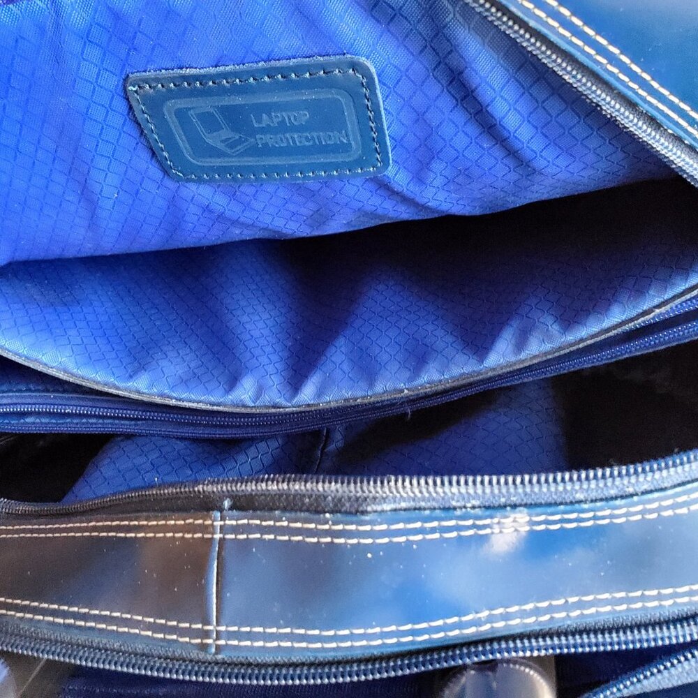 McKlein Blue Edgebrook Leather Wheeled Laptop Briefcase - Picture 8 of 10